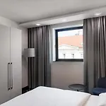 Otel Park By Radisson Danube 4*