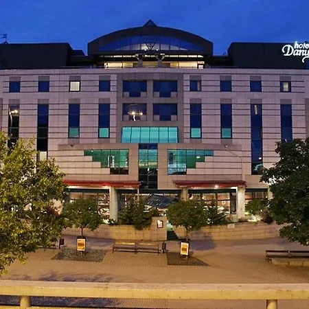 Park By Radisson Danube Hotel Bratysława