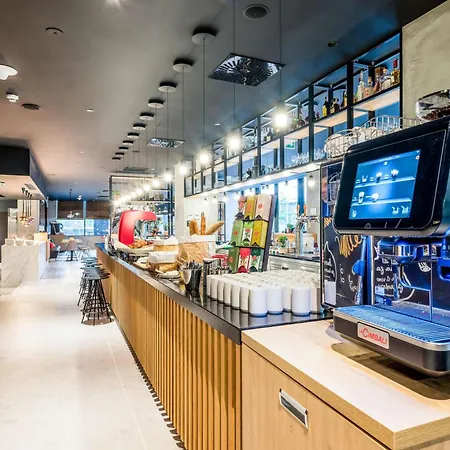 Park By Radisson Danube Hotel 4*