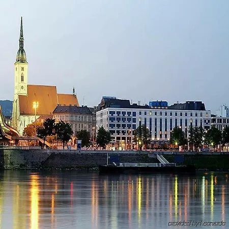 Park By Radisson Danube