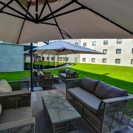 Park By Radisson Danube מלון 4*