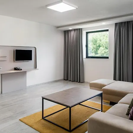 Park By Radisson Danube 4* ברטיסלאבה