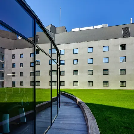 Park By Radisson Danube 호텔 4*