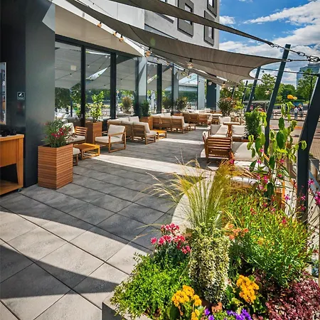 Park By Radisson Danube