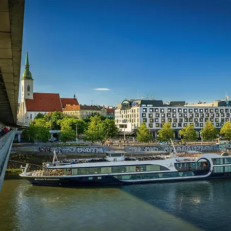 Park By Radisson Danube