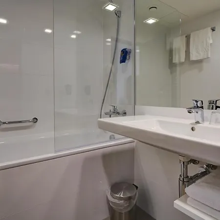 Park By Radisson Danube 4* 브라티슬라바