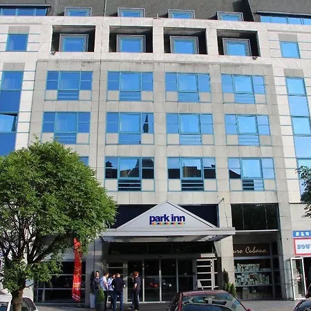 Park By Radisson Danube