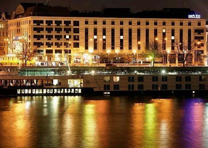 Park By Radisson Danube Ξενοδοχείο