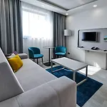 Park By Radisson Danube 4*