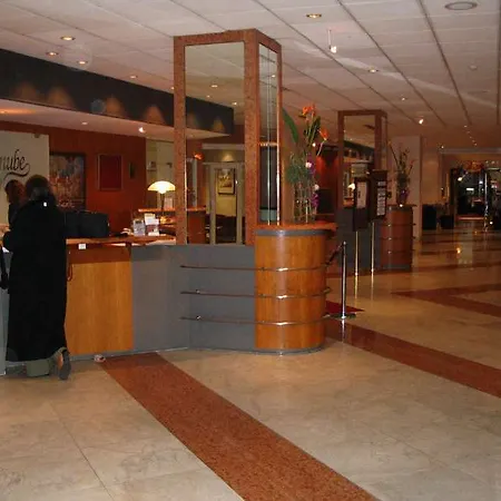 Otel Park By Radisson Danube 4*