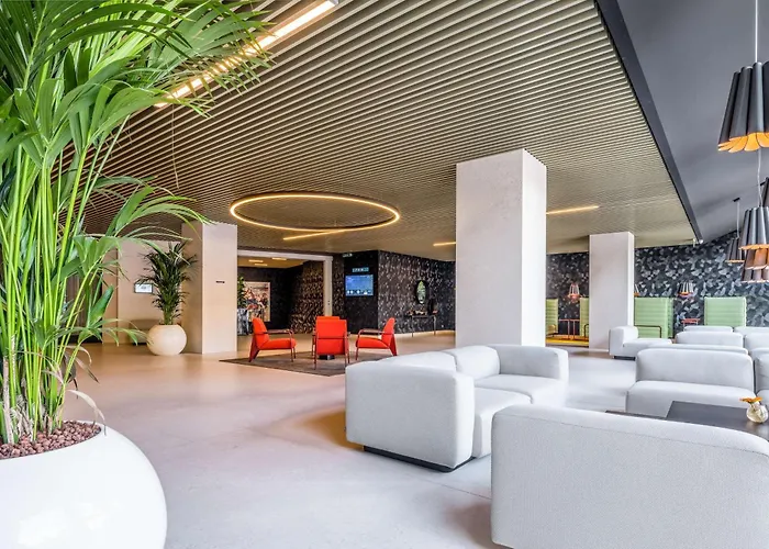 Park By Radisson Danube 4*